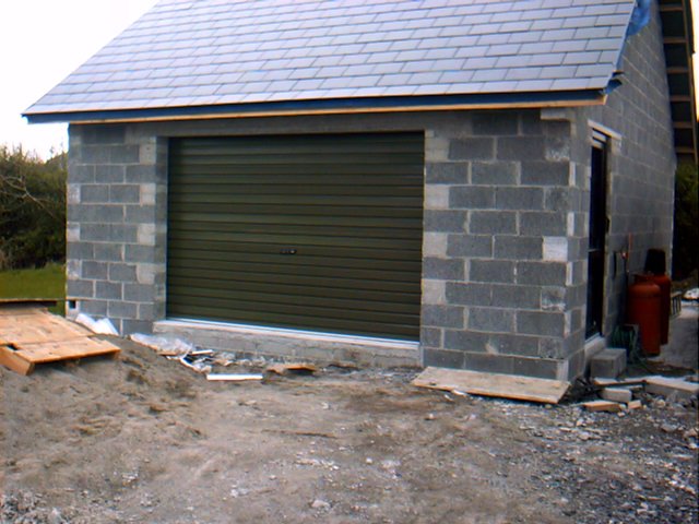 garagedoor1.jpg